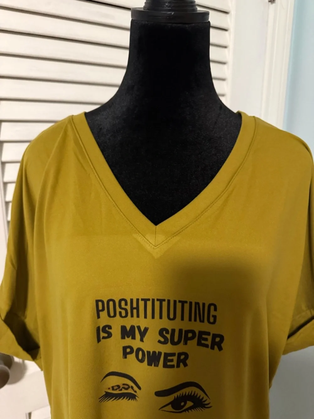 Zenana Olive Green oversized V-Neck Graphic Tee. NWOT